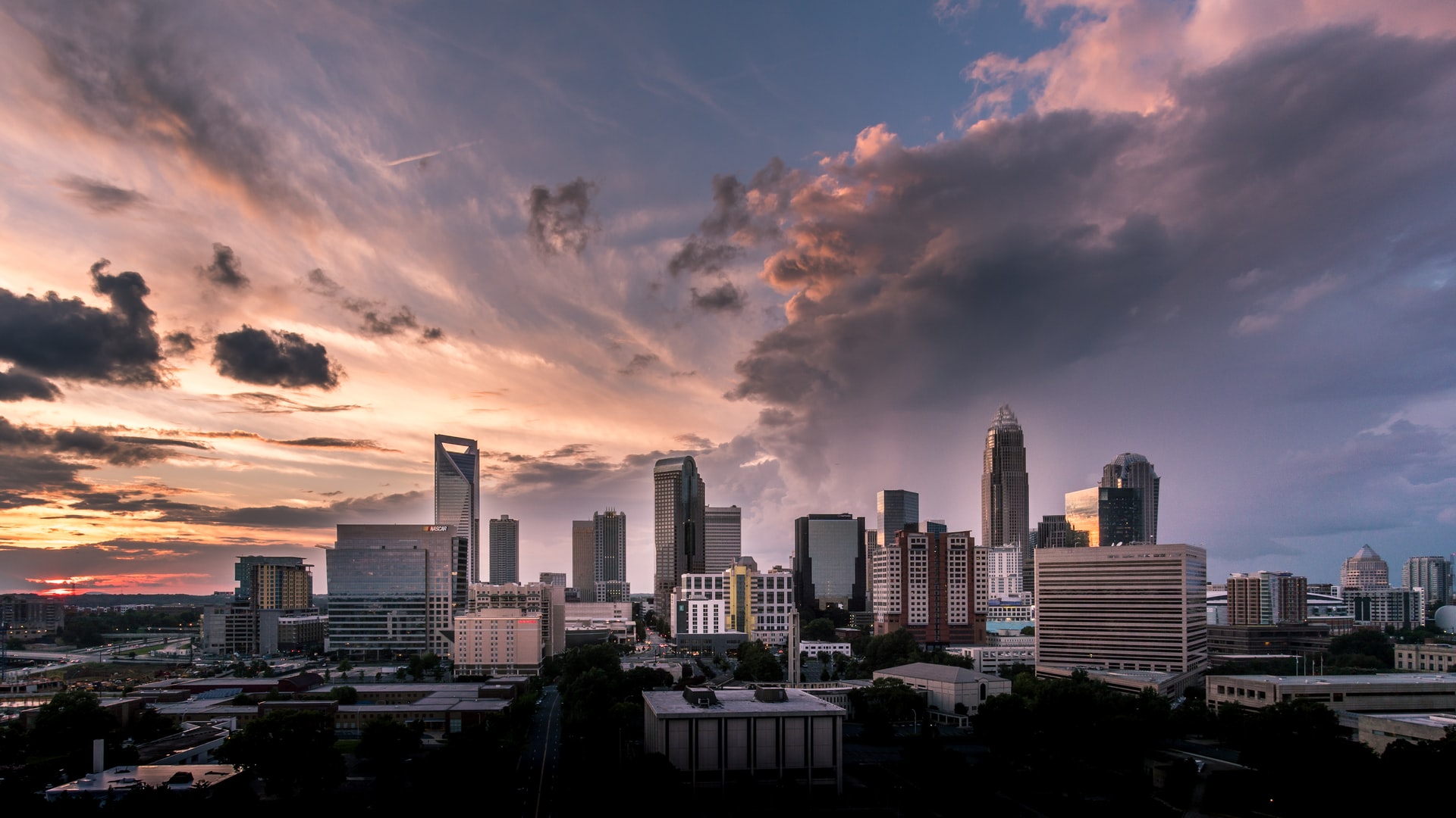 lasting-impact-speech-therapy-charlotte-nc-cityscape-photo-by-daniel-weiss-unsplash